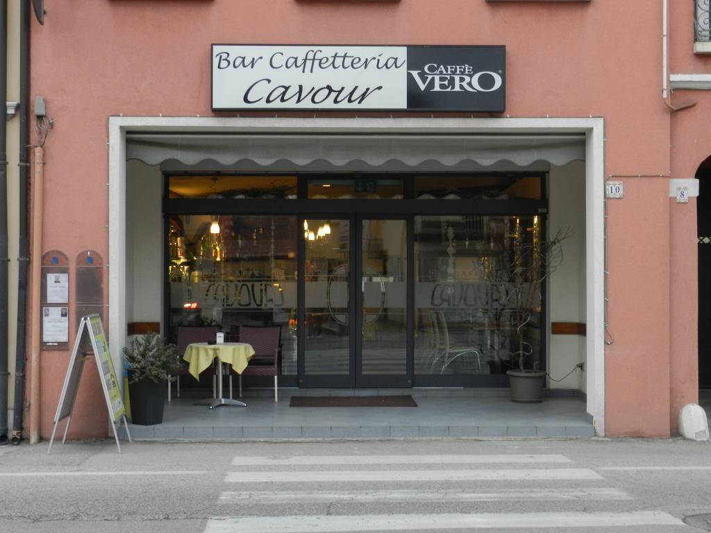 Locanda Trattoria Caffè Cavour Cittadella Extérieur photo